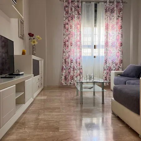 Con Excelente Ubicacion Y Terraza Privada * コルドバ