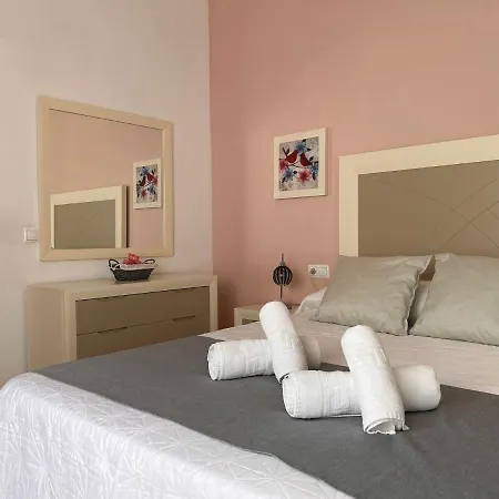 Con Excelente Ubicación Y Terraza Privada